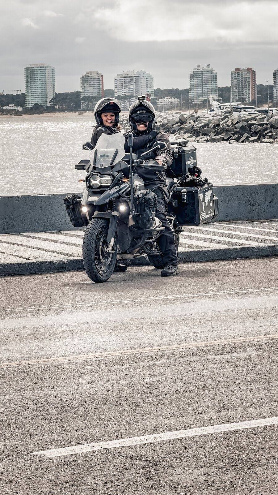 Na moto na rambla de Punta del Este